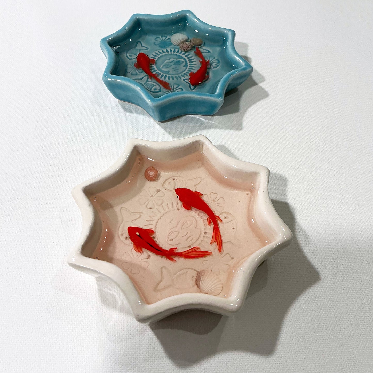 Fish Bowl - Unique Turquoise and White Ceramic Bowl with Sculptures of Fishes!