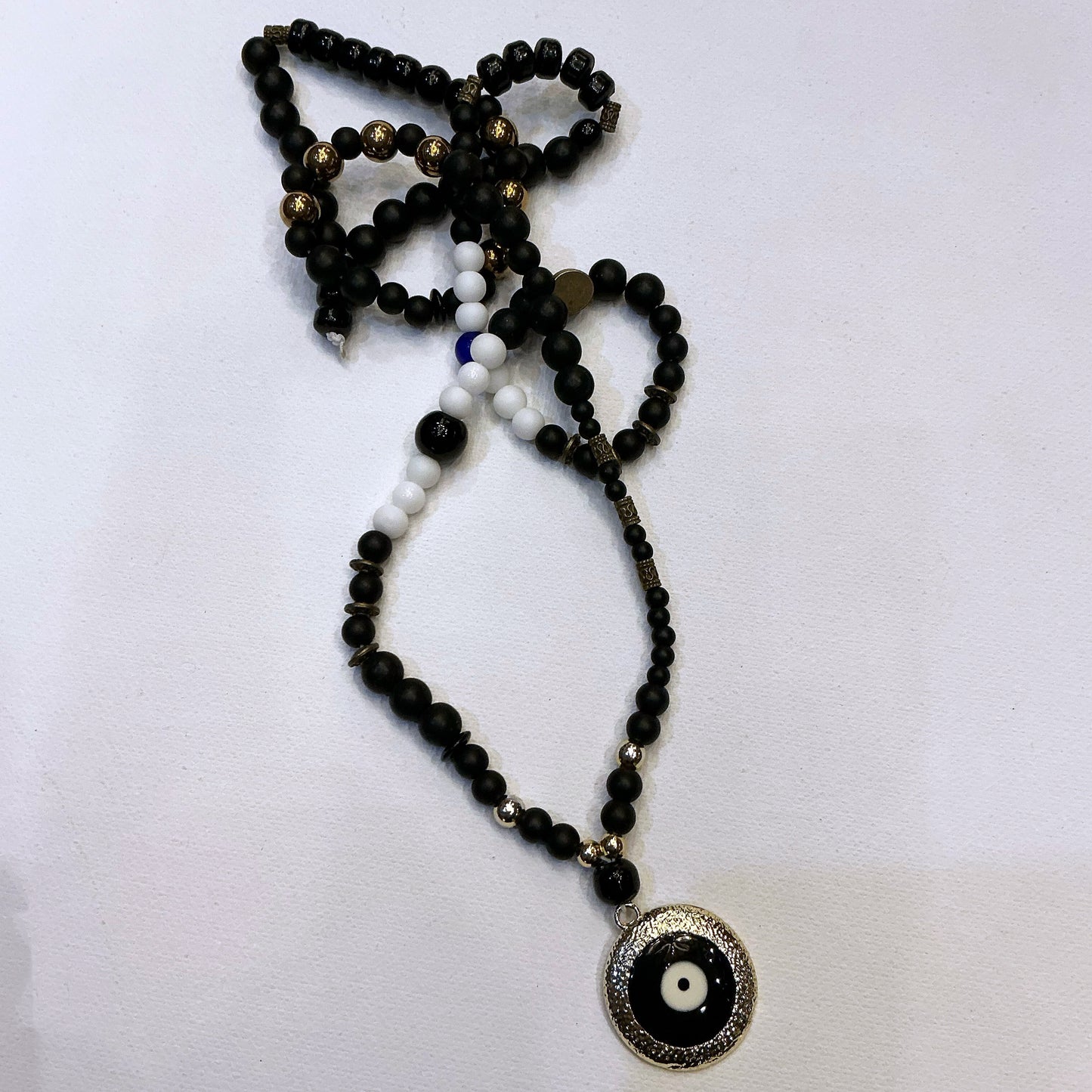 Elegant Beaded Necklace with a Pendant of Evil's Eye- Unisex